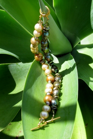 Gold and Green Pearls